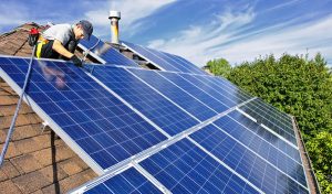 Service d'installation de photovoltaïque et tuiles photovoltaïques à Peynier